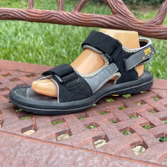 Body Glove Unisex Hook & Loop OutDoor Activity Sandals - Picture 1 of 8